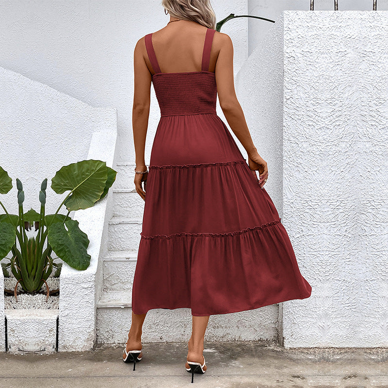 Pulling straps and sleeveless dress