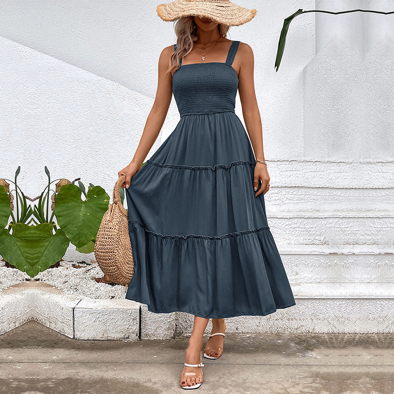 Pulling straps and sleeveless dress